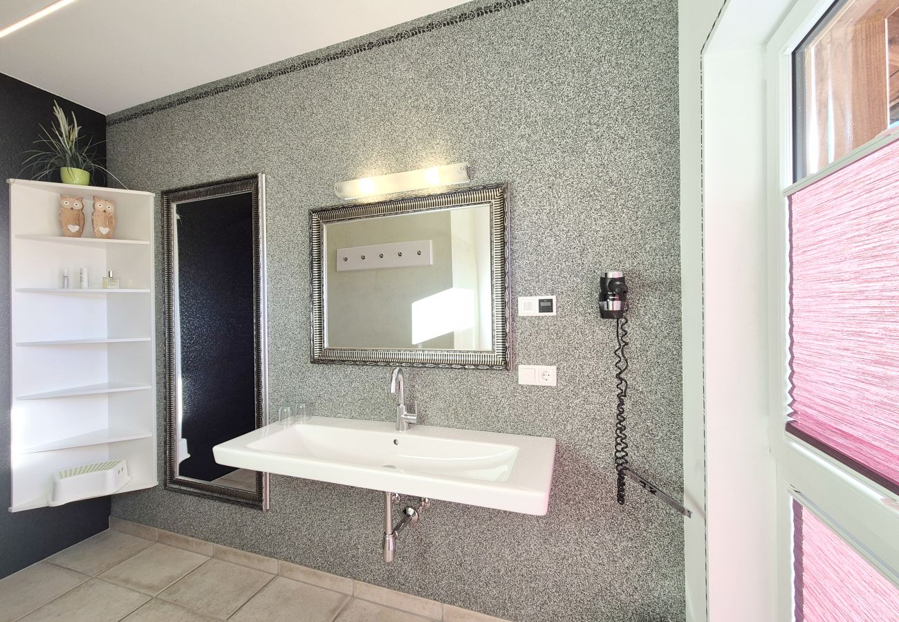 Apartment in Neukirchen am Großvenediger - 7_HGG_Michaela