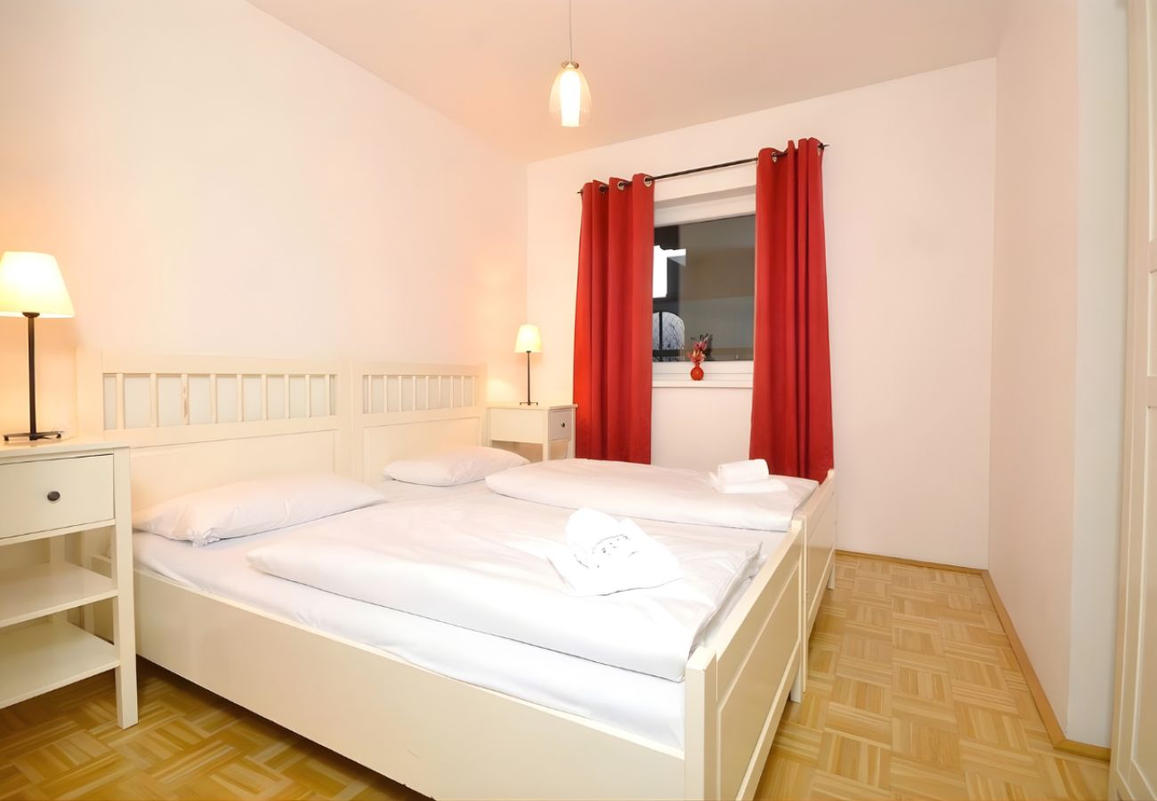 Ferienwohnung in Piesendorf - 2_Fürth_Kitzsteinhorn Panorama Apartment